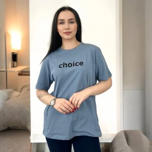 Оптом жіноча футболка (батал) м.03 1уп.4шт р.xl-2xl-3xl-4xl блакитний в асортименті - фото 1