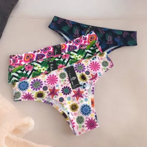 Оптом женские трусы м.sc-d009pe 1уп.12шт s/m/l/xl 1уп.12шт s/m/l/xl - фото 1