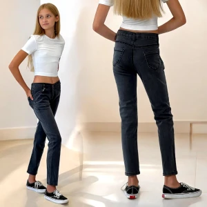 Оптом дитячі джинси для дівчинки м.209 1уп.5шт р.8-9-10-11-12 темно-сірий в асортименті - фото 1