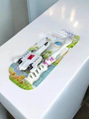 Оптом зубна щітка дитяча chofn+іграшка м.663 фiолетовий в асортименті - фото 1