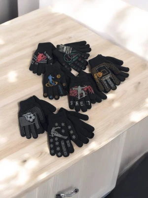 Оптом рукавиці-пальчата gloves підліткові (тонка в'язка) м.517-5 - фото 1