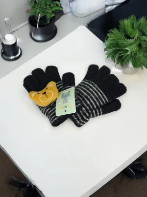 Оптом рукавиці-пальчата gloves дитячі (тонка в'язка) м.8 чорний в асортименті - фото 1