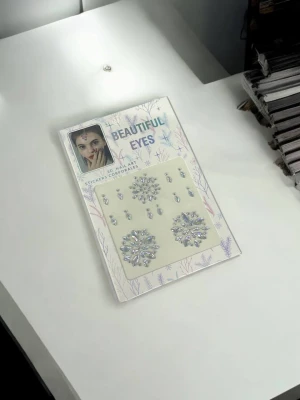 Оптом наліпки-стрази для обличчя м.2715-12/11 сріблястий в асортименті - фото 1